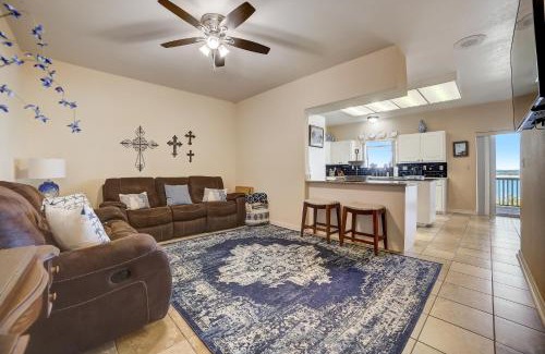 Canyon Lake Casa | Stagecoach Estate