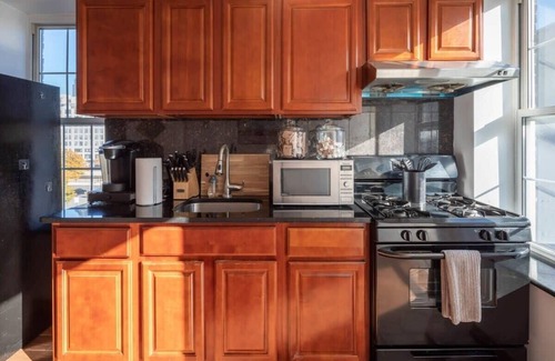 Chinatown Apartamento | Encanto 3Bed w. espacio de trabajo por Convention Ctr