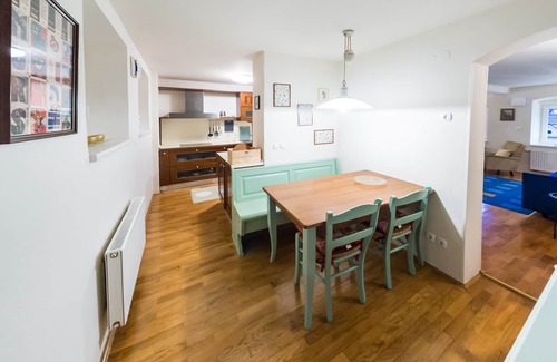 Ljubljana Old Town Apartamento | Stairway to the castle - apartment in the heart of historic centre