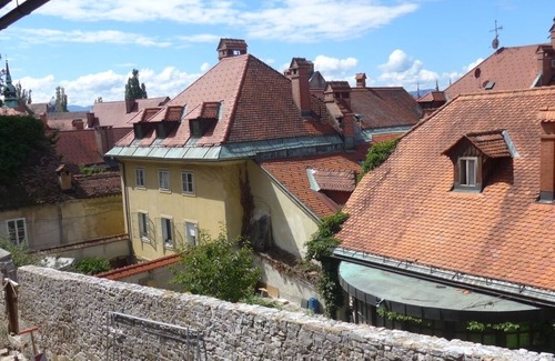 Ljubljana Old Town Apartamento | Stairway to the castle - apartment in the heart of historic centre