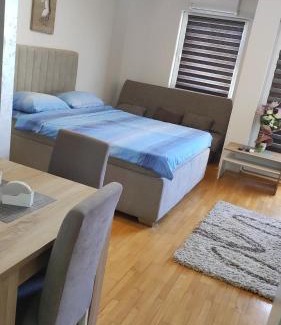 Loznica Apartamento | Stan na dan Valentina