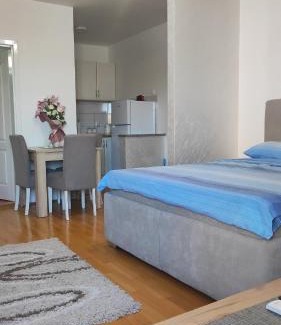 Loznica Apartamento | Stan na dan Valentina