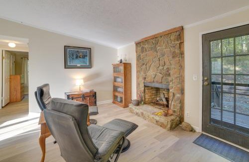 Hood Casa | Stanardsville Cabin Rental about 24 Mi to Shenandoah!