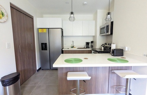 Alajuela Apartamento | Stand out apartment -SJO Airport - Air Cond