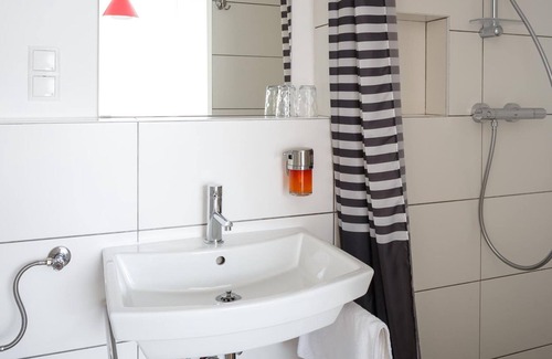 Morbisch am See Cabaña | Standard Doppelzimmer - Pension Laubenhof