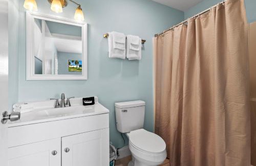 Fort Pierce Hotel | Standard Hotel Room - King Bed #2