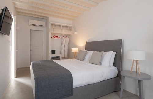 Elia Hotel | Habitación estándar frente a la piscina