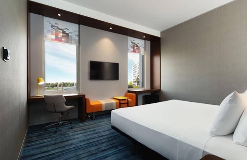 Dubai World Central Casa | Standard Room Near Makhtoom Airport By Luxury Bookings