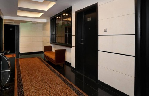 Al Nahda Apartamento | Standard Room Near Safeer Mall Sharjah By Luxury Bookings