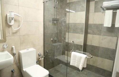 Al-Fujairah Apartamento | Standard Studio Near Risk Cafe By Luxury Bookings