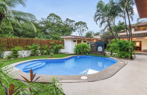 Playa Avellanas Villa | Standard Suite: Cozy One-Bedroom Suite with Full Bed, Kitchenette & Pool Access