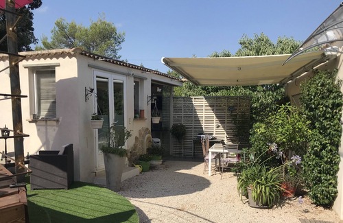 Saint-Privat-des-Vieux Villa | VILLA PERMANENTE EN UN TRANQUILO RODEADO DE BAMBOSO