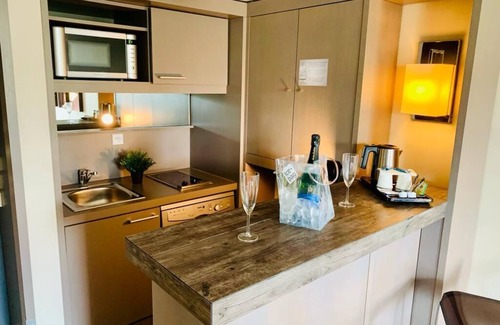 Roissy-en-France Apartamento | Standing Hôtel Suites by Actisource