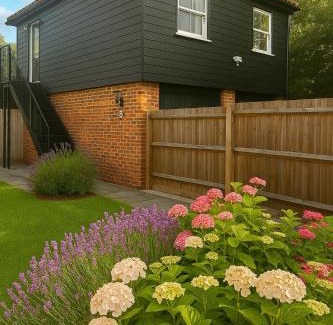 Rickling Green Apartamento | Stansted Coach House
