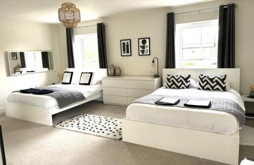 Rickling Green Apartamento | Stansted Coach House