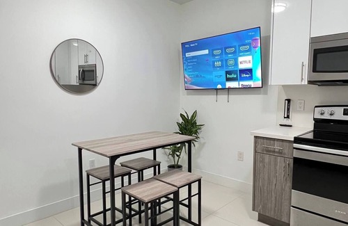 Liberty City Apartamento | Stanza Design District Parking Laundry