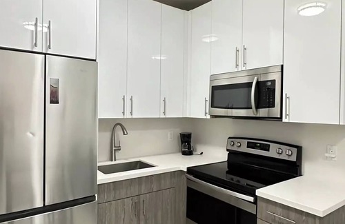 Liberty City Apartamento | Stanza Wynwood Parking Laundry Wifi