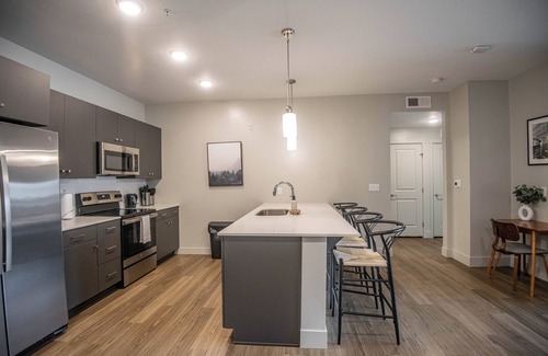 Star Apartamento | Star Charm apartment- with pool, gym, hot tub & Pac- Man