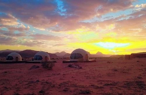 Wadi Rum Alquiler De RV | Star Friend Camp
