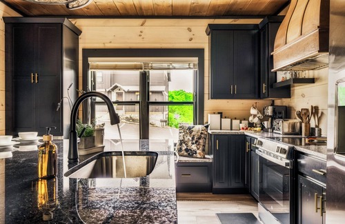 Sevierville Casa | Star Gazer Luxury Rooftop Cabin