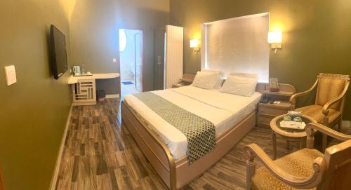 Karachi Casa | Star Guest House