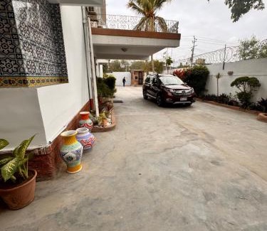 Karachi Casa | Star Guest House