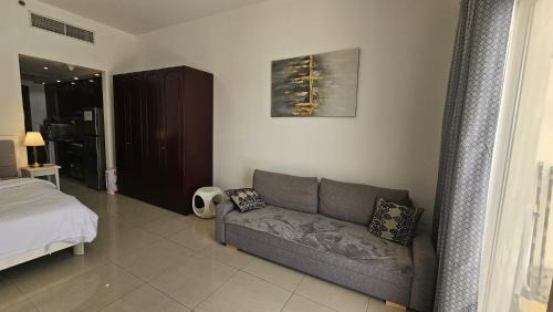 Al Hamra Village Apartamento | Star studio