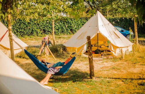 Caviedes Alquiler De RV | Star Surf Camps
