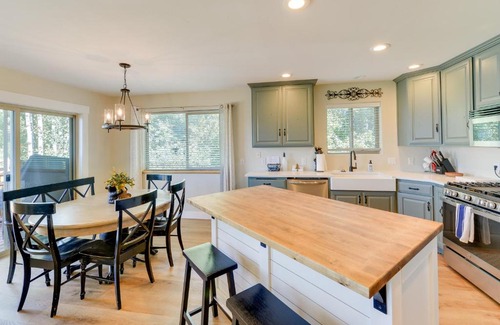 Star Valley Ranch Casa | Star Valley Ranch Cabin Rental with Private Hot Tub!
