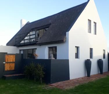 Struisbaai Casa | StarFish Accommodation