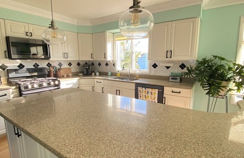 Norfolk Casa | Starfish Cottage ..... Direct Beachfront!