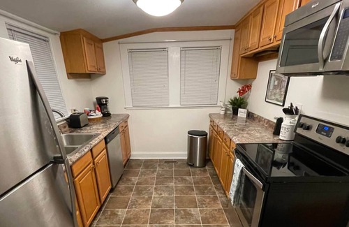 Morehead City Casa | Starfish DOG-FRiENDLY in the Historic District
