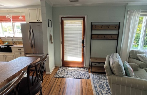 Deltaville Casa | Starfish Waterfront Cottage