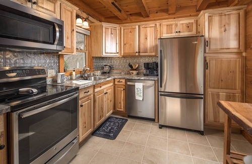 Boone Cabina | Stargazer Cabin-Where the mountains meet the sky!