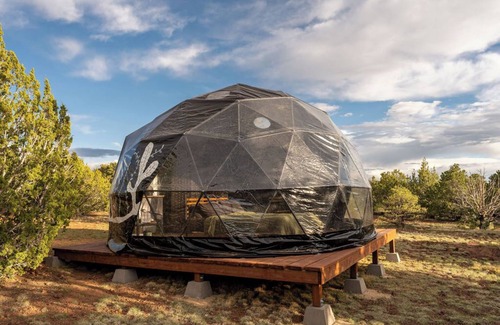 Williams Casa | Stargazer Dome| Under Grand Canyon night skies