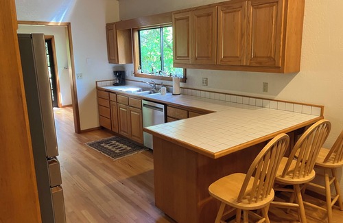 Fall Creek Casa | Stargazer’s Creekside Retreat on Big Fall Creek