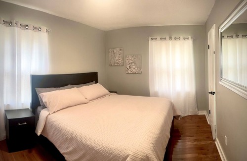 Woodstock Casa | Stargazing Retreat Next To Downtown Woodstock!