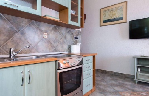 Senj Apartamento | Starigrad by Interhome