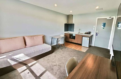 Mount Wellington Hotel | StarLand Stays