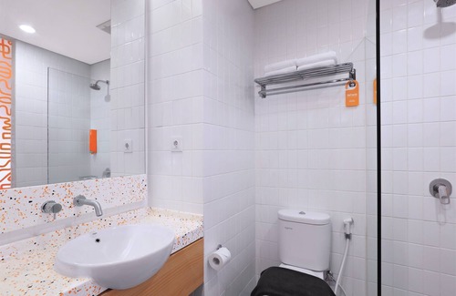 Pagedangan Hotel | Starlet Hotel BSD City