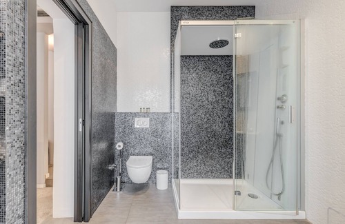 Split Hotel | Starlight Luxury Suites