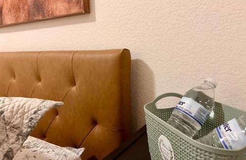 Hemet Casa | Starlight Western Room