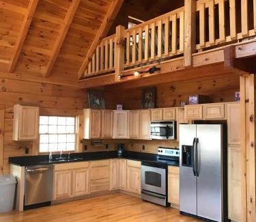 Rileyville Casa | Starlit view log cabin
