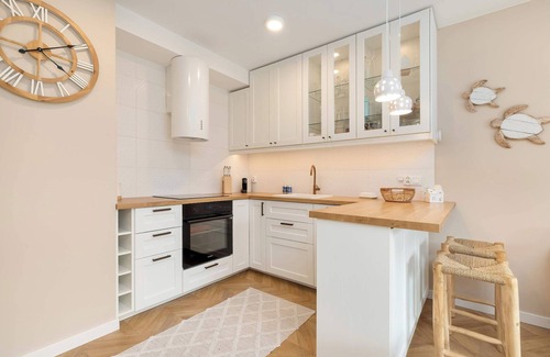 Nowy Port Apartamento | Starowiejska 95 Gdańsk | Prestige Beige Apartment with Air Conditioned Living Ro