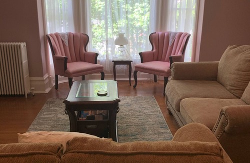 Richmond Apartamento | Starr House Vintage Charm