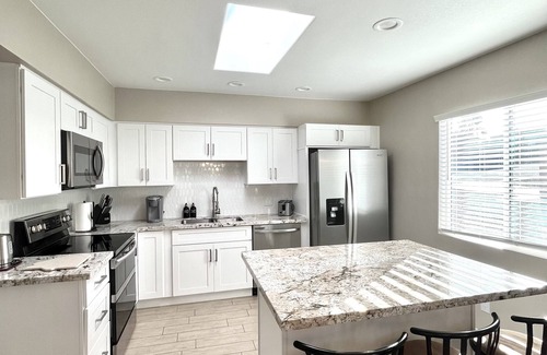Westside Development Casa | Starr Pass Hideaway- 10 mins to Downtown, U of A, Golf and Trails!
