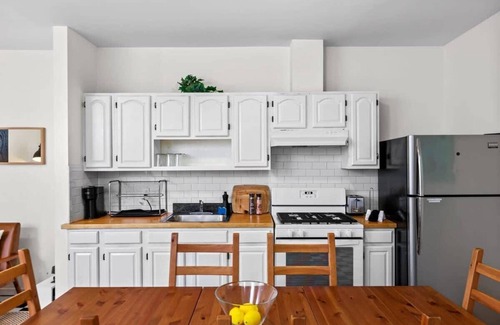 Bushwick Apartamento | Starr Place II by RoveTravel | Cozy 3BR Bushwick