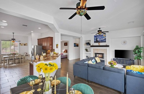 Desert Hot Springs Casa | “Starry Night Escape” House with Saltwater pool, jacuzzi, pool, PS4, tennis.