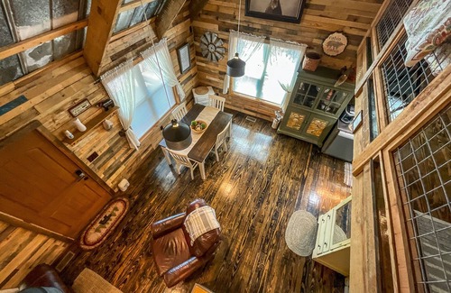 Millers Creek Cabina | Starry Skies + Fire Pit = Your Perfect Sept Escape @ Reddies River Retreat