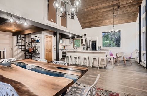 Black Hawk Casa | Starry Summit 4WD Oasis